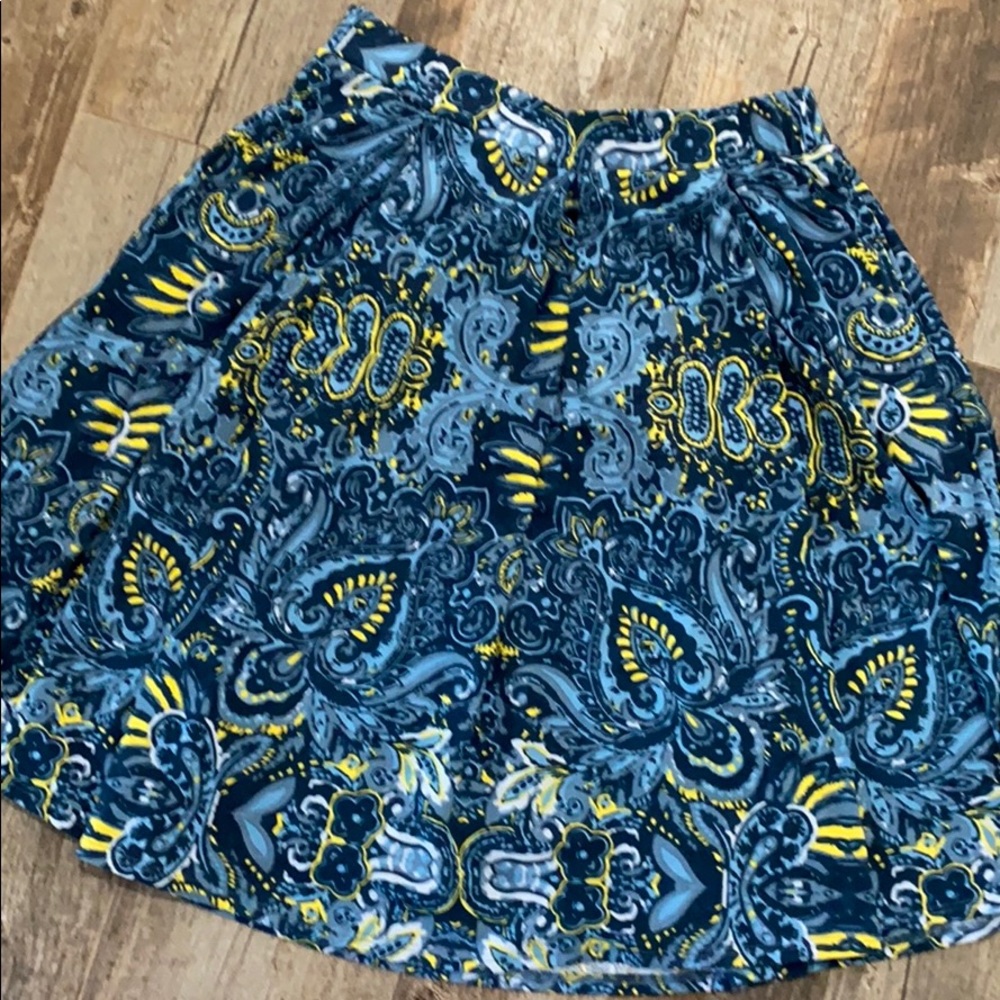 skirt with pockets